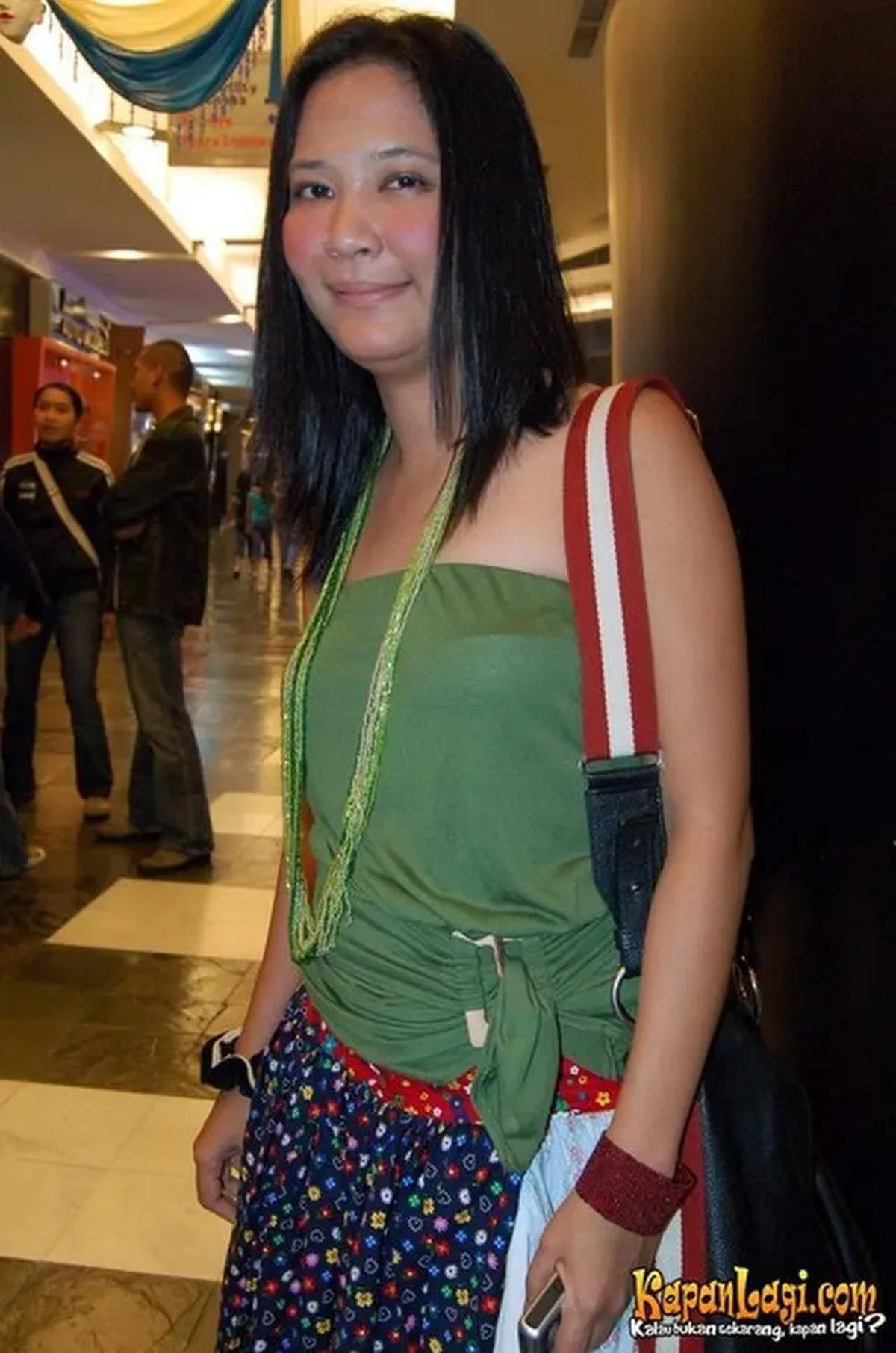 6 Artis Ini Melahirkan dengan Metode Persalinan Water Birth, Terbaru Nikita Willy