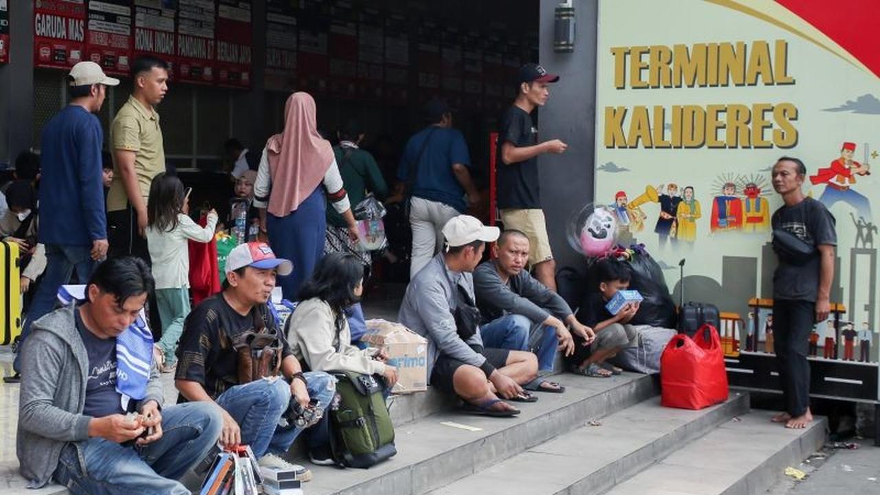 Antisipasi Nataru, Terminal Kalideres Tegaskan Tak Ada Calo Tiket Bus