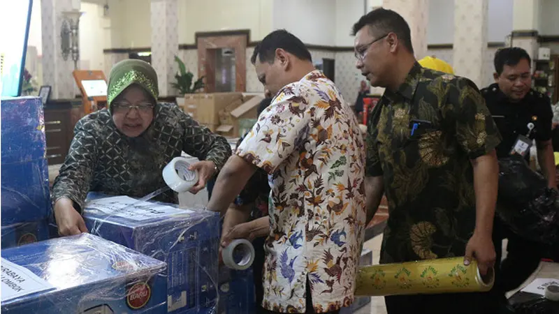 Diminta Siapkan Kain Kafan, Wali Kota Risma Siap Kirim Untuk Korban Gempa Lombok