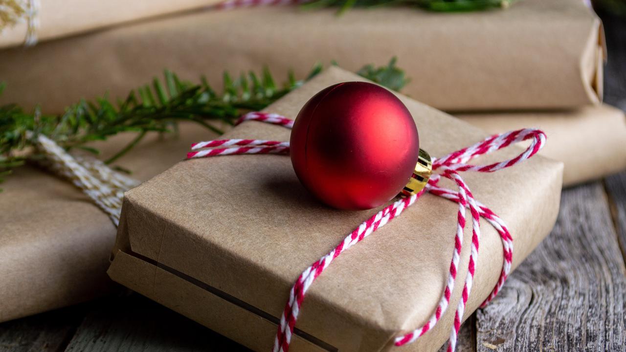 Inspirasi Hadiah Natal buat Gamer, Penikmat Film, hingga Traveller