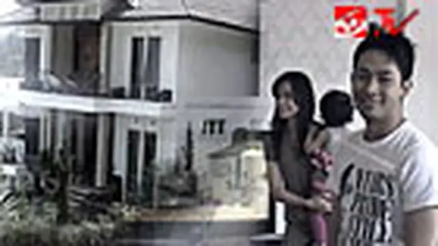 Uki Pamer Rumah Megahnya