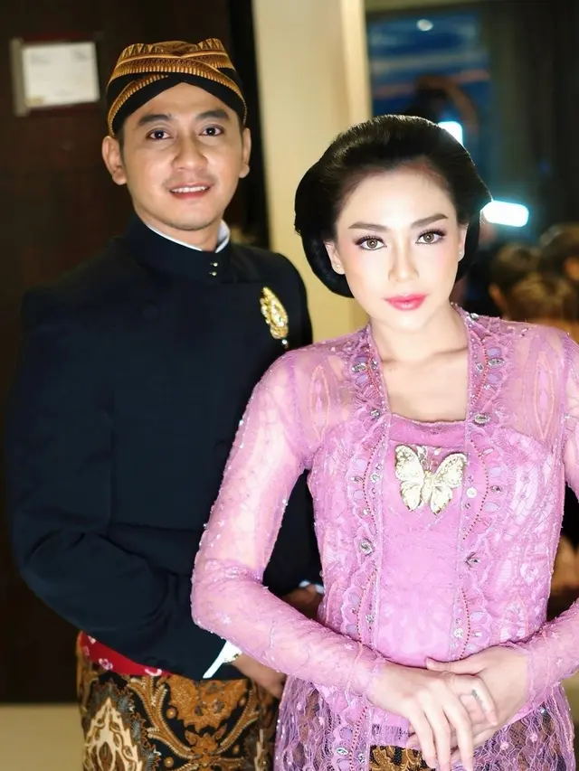 Celine Evangelista Gelar Keraton