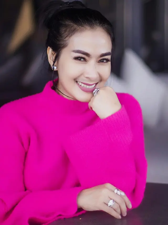 Iis Dahlia. (Foto: Instagram @isdadahlia)