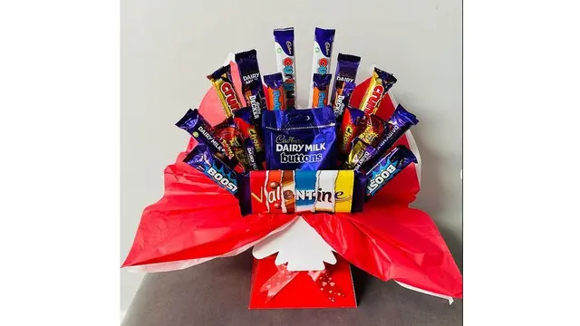 Buket Cokelat Valentine di Dalam Box