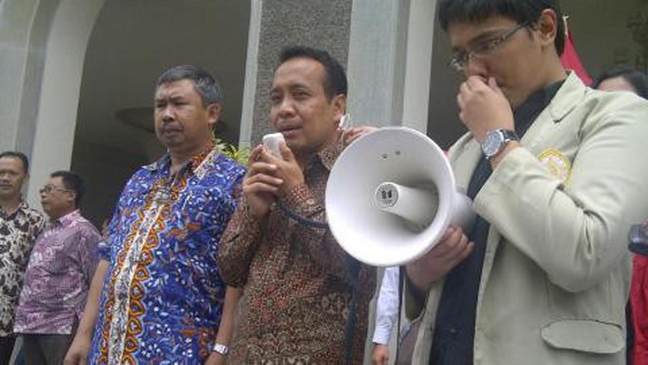  Prof Pratikno kumpulkan pemikiran para dosen UGM