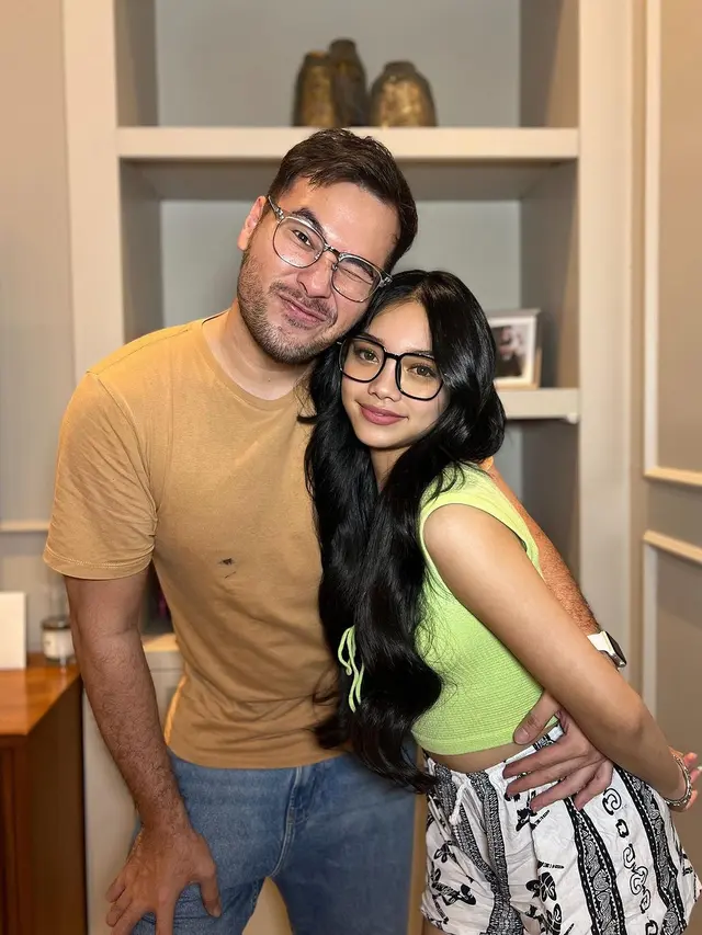 Transfomasi Gaya Rambut Baru Naura Ayu dengan Hair Extension, Terlihat Lebih Dewasa dan Makin Memikat