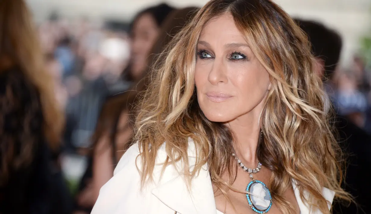 Sarah Jessica Parker pun sering gagal berhenti merokok. Namun ia menyembunyikan kebiasaan itu dari anak-anaknya. (TuRitmo)