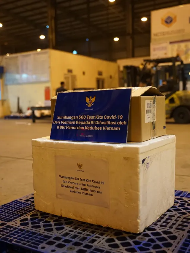 Bantuan alat tes Corona COVID-19 dari Vietnam. (Dokumentasi KBRI Hanoi)