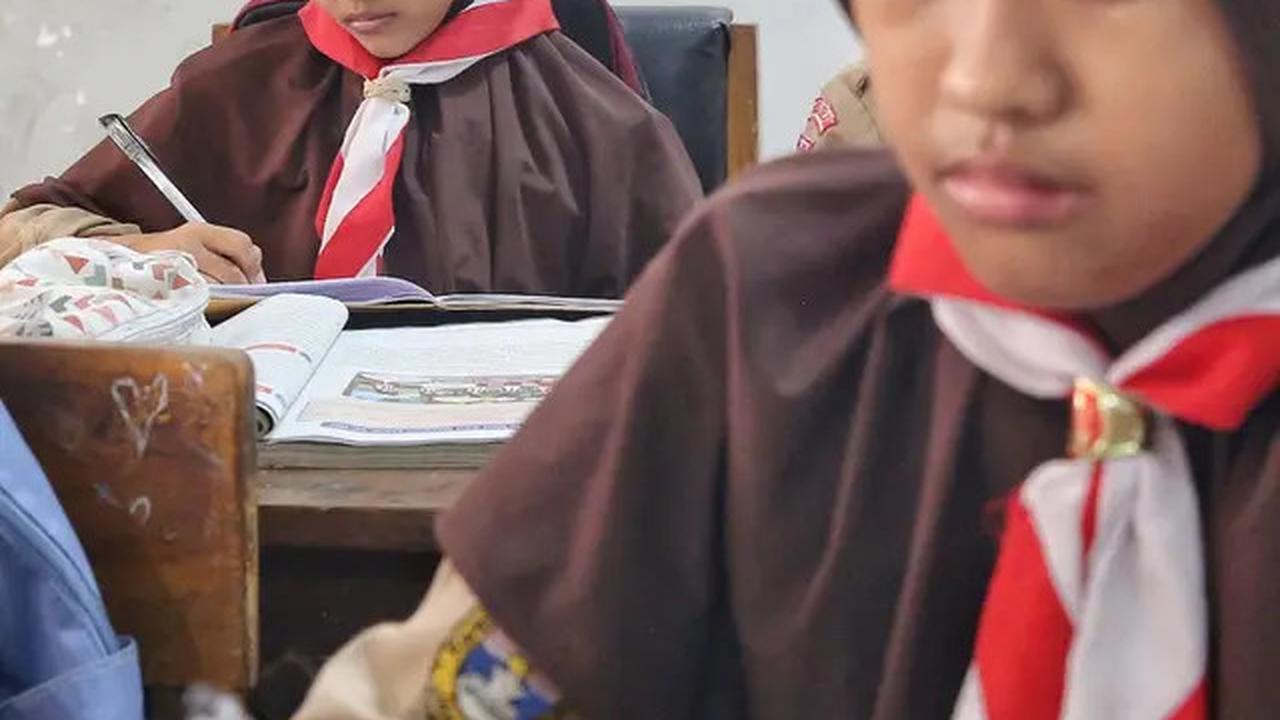 Mahkamah Konstitusi Kabulkan Uji Materi UU Sisdiknas, Pendidikan Dasar 9 Tahun Gratis