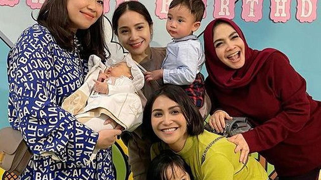 10 Potret Perayaan Ultah ke-3 Aruni Anak Caca Tengker, Penampilan Nagita Slavina Malah Bikin Salfok