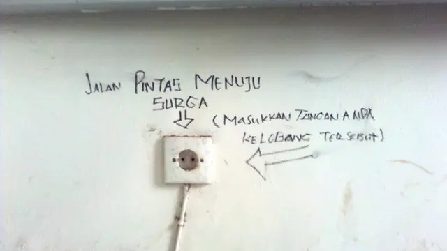 coretan kocak