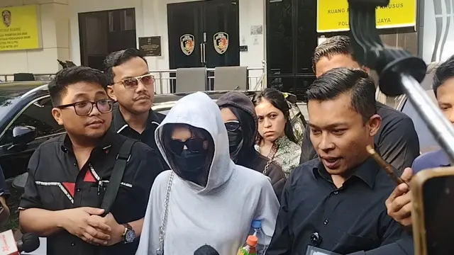 Pelapor Kasus Dugaan Kekerasan Seksual Betrand Peto Jalani Pemeriksaan, Polisi Ajukan 23 Pertanyaan