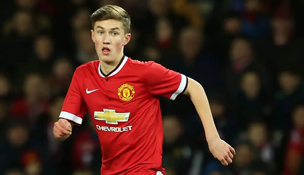 1. Cullum Gribbin, gelandang serang berusia 17 tahun ini dijuluki The Next Paul Gascoigne karena kemampuan dribbling dan tendangan bebasnya di atas rata-rata. (www.manchesterevening.co.uk)