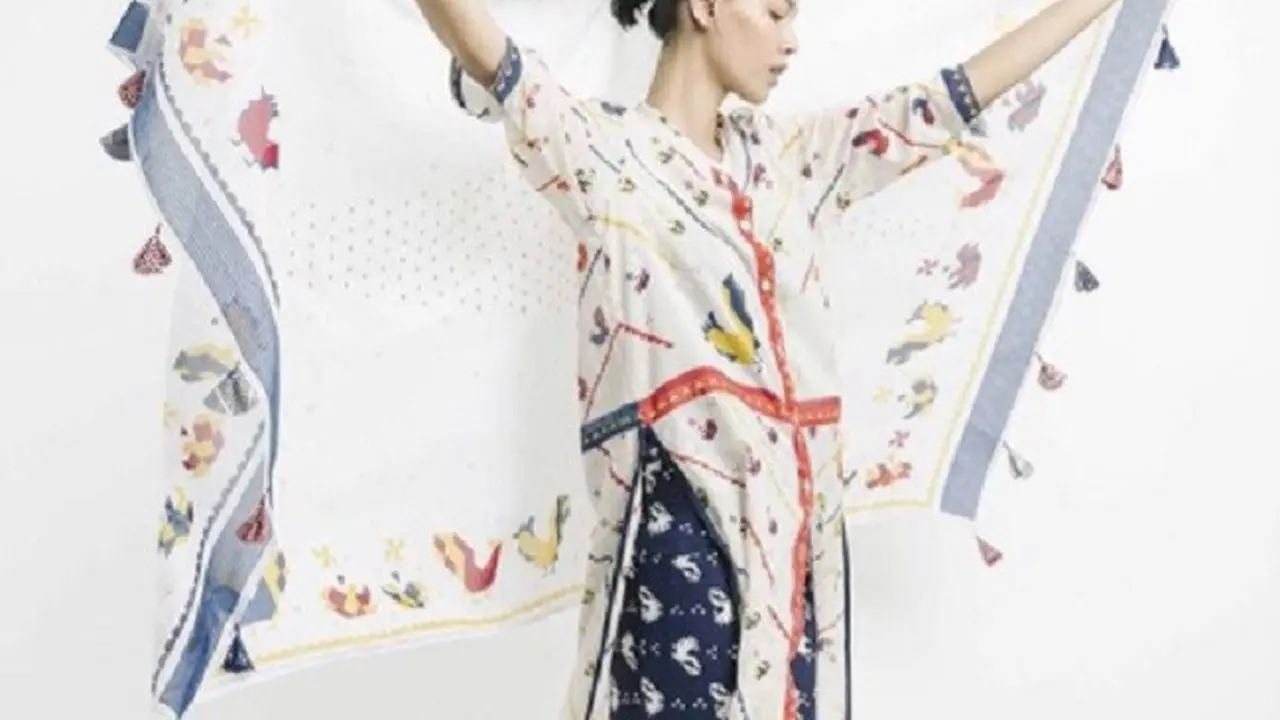 3 Brand Batik Indonesia yang Wajib Ada di Lemari Anda