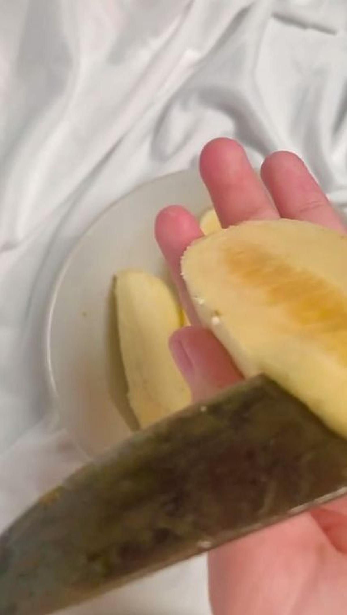 Iris Pisang Tipis-tipis
