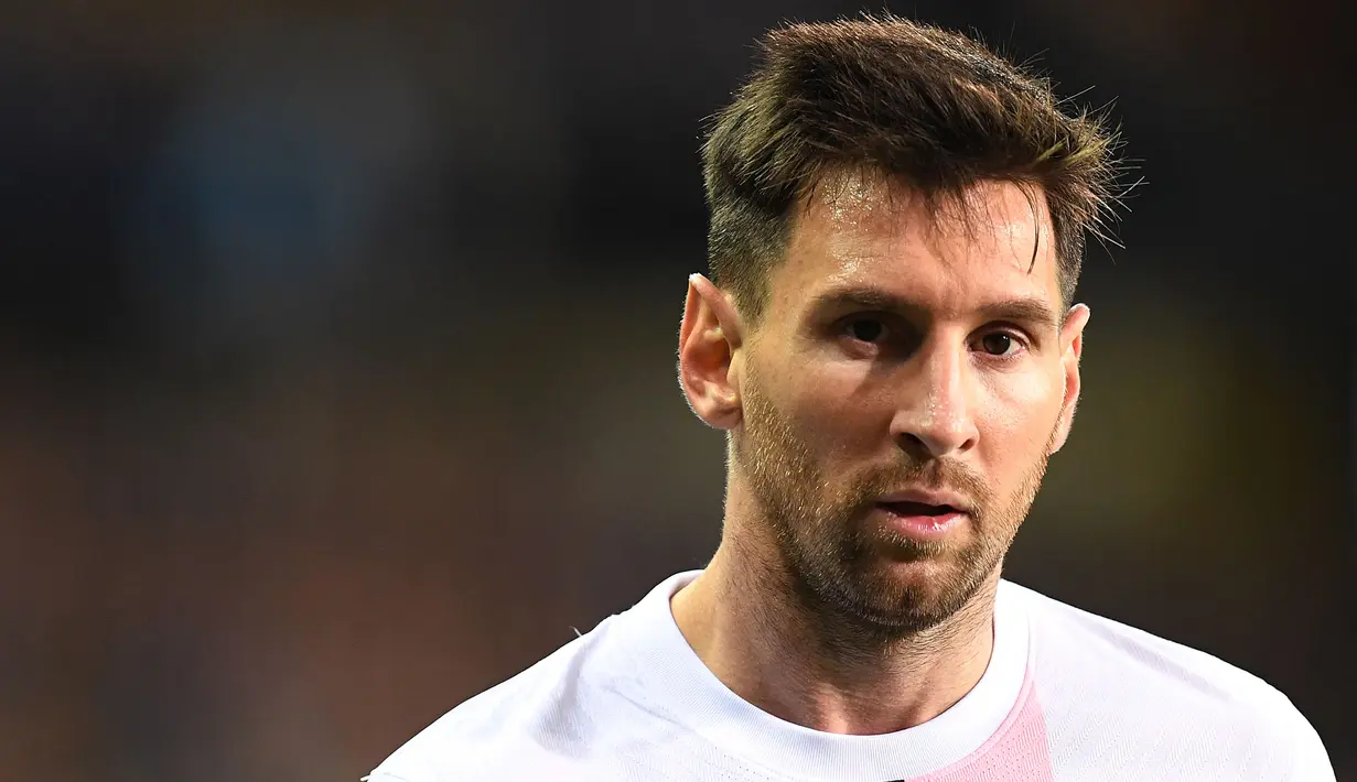 Klub raksasa Prancis yang diperkuat trio Messi, Neymar dan Mbappe itu hanya mampu bermain imbang dengan skor 1-1. (AFP/John Thys)