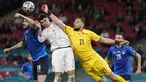 Penjaga gawang Italia sekaligus pemain terbaik Euro 2020, Gianluigi Donnarumma (21) menjadi pemain dengan torehan waktu tampil terlama yaitu 719 menit dari tujuh laga yang dimainkannya. Ia tercatat melakukan tiga kali clean sheet dan hanya empat kali kebobolan. (Foto: AFP/Pool/Frank Augstein)