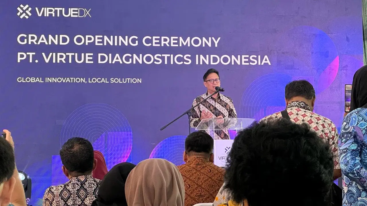 Menteri Kesehatan Budi Gunadi Sadikin Resmikan Pabrik IVD di Cikarang
