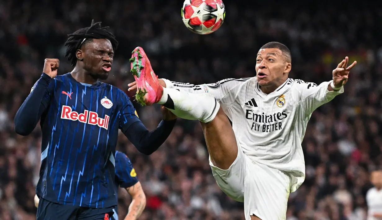 Tiga menit usai turun minum, atau menit ke-48, Kylian Mbappe menambah keunggulan Real Madrid atas RB Salzburg. (JAVIER SORIANO/AFP)