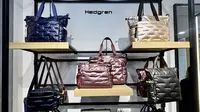 Koleksi Autumn/Winter 2026 lifestyle brand Belgia, Hedgren, yang terlihat di gerai mereka di Mall Kepala Gading 2, Jakarta Utara, 9 September 2026. (Liputan6.com/Asnida Riani)