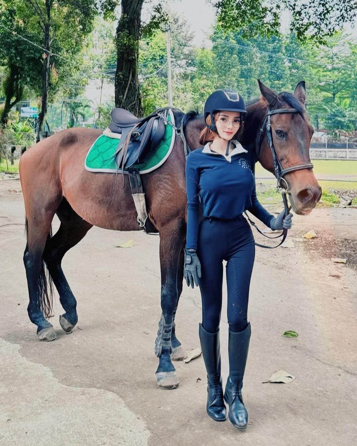 Potret Terbaru Nabilla Aprillya, Selebgram Cantik yang Jadi Sorotan