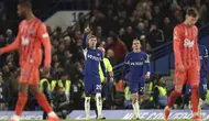 Gelandang Chelsea, Cole Palmer (nomor 20), berhasil mencetak empat gol dan membawa timnya meraih kemenangan 6-0 atas Everton pada laga pekan ke-33 Premier League di Stamford Bridge, Selasa (16/4/2024) dini hari WIB.&nbsp;