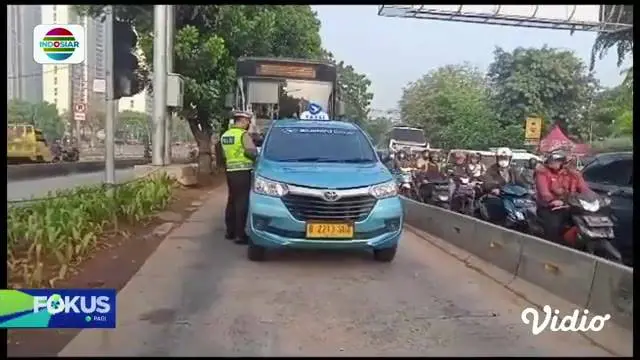 Fokus Pagi : Api Hanguskan Sebuah Toko Material di Kecamatan Tanon, Sragen