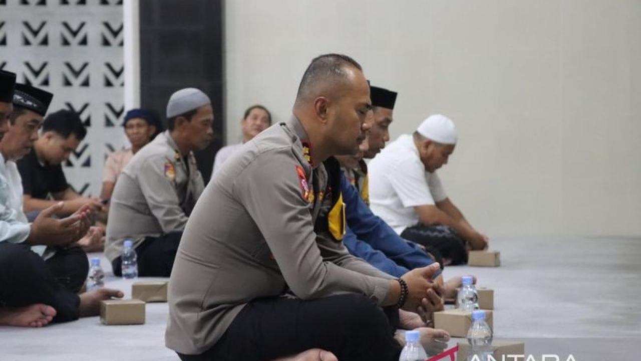 Doa Bersama Polres Bangka Barat: Solidaritas untuk Korban Banjir di Malam Pergantian Tahun 2026