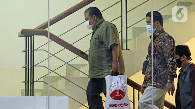 FOTO: Terkena OTT, Bupati Langkat Terbit Rencana Perangin Angin Tiba ke Gedung KPK