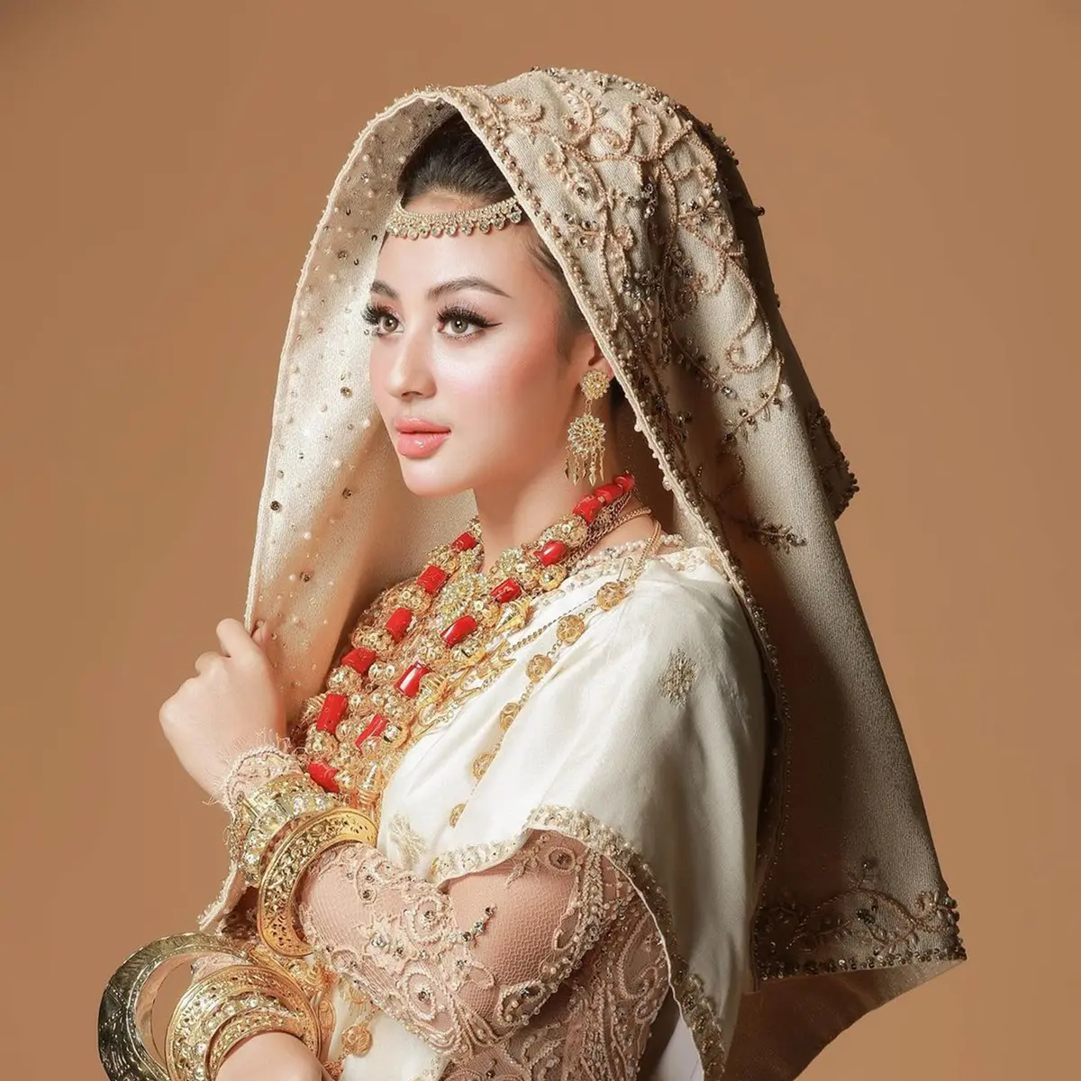 Kebaya Pengantin Muslim Adat Jawa