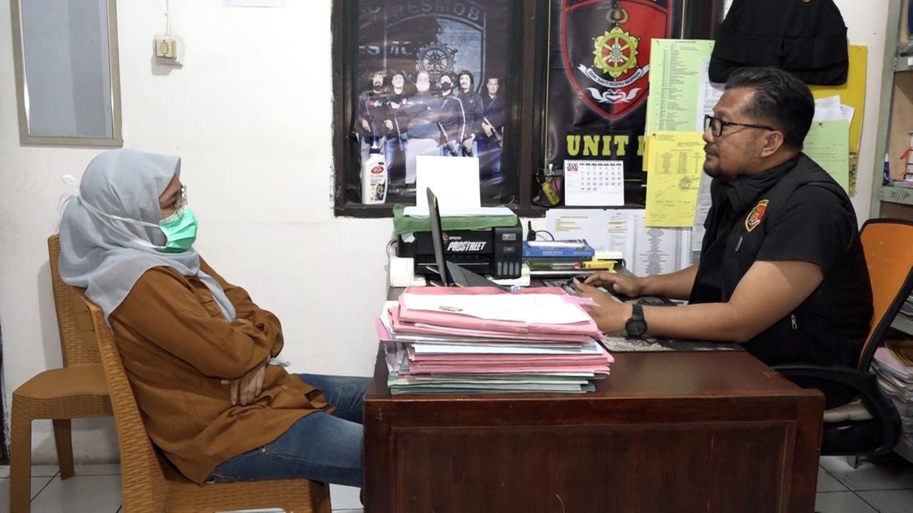 Momen Ibu Buang Bayi di Makassar Ditangkap Polisi saat Mau Kabur ke Luar Kota, Ternyata Disuruh Suami Siri