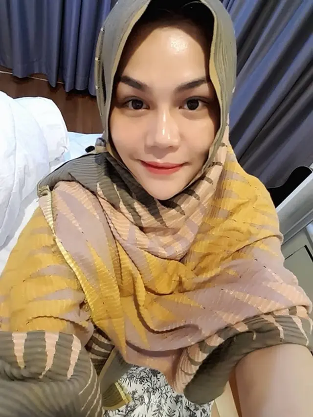 Jadi Mualaf, Ini 7 Pesona DJ Katty Butterfly Saat Pakai Hijab