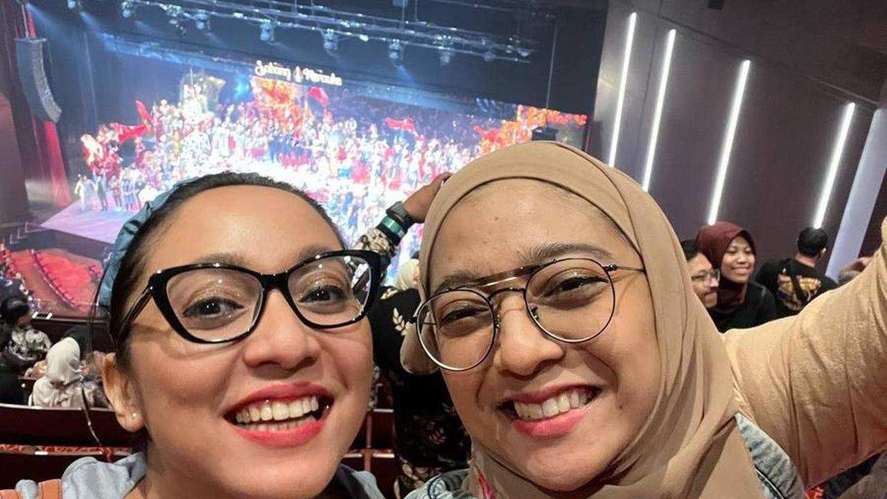 Bella dan Chiki masih sama-sama single, menandakan bahwa mereka belum menemukan pasangan yang tepat untuk melengkapi hidup mereka.<br>