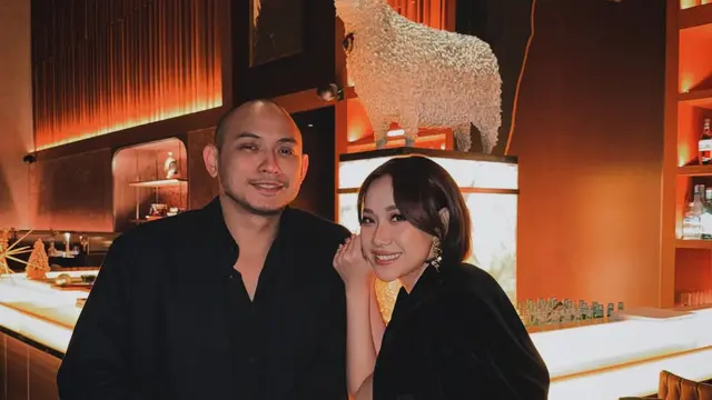 Bunga Citra Lestari Rayakan Anniversary Pernikahan ke-2, Tampil Elegan dalam Tren Lingerie Dress