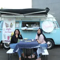 Bukan hal yang susah, tapi bukan juga hal yang mudah. Inilah resep bangun bisnis kuliner yang awet ala Komunitas Food Truck Jakarta. (Fimela.com/Daniel Kampua)