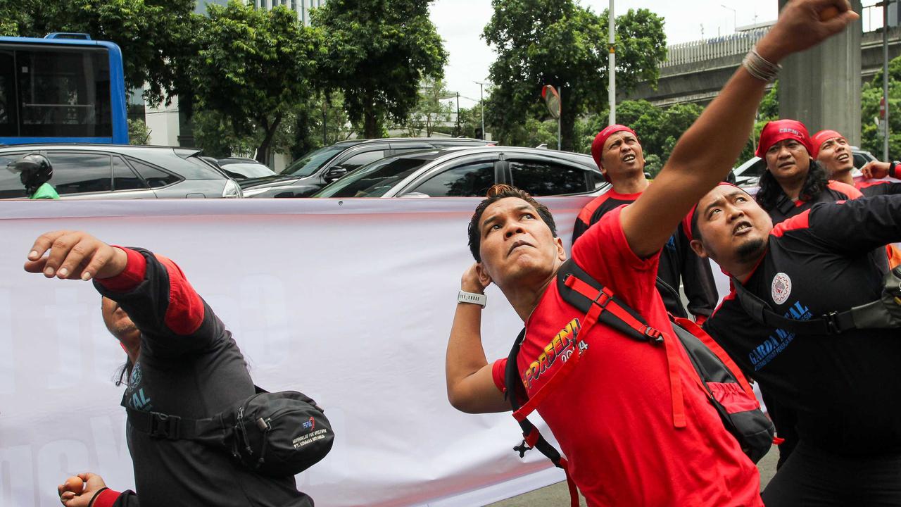 Massa buruh protes aparat Malaysia tembak mati WNI di Kedubes Malaysia