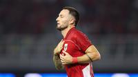 Pemain Timnas Indonesia, Marc Klok merayakan golnya ke gawang Chinese Taipei dalam laga FIFA Matchday di Stadion Gelora Bung Tomo (GBT), Surabaya, Jumat (05/09/2025). (Bola.com/Abdul Aziz)