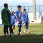 Persib menggelar latihan jelang menghadapi PS Tira (Liputan6.com/Kukuh Saokani)