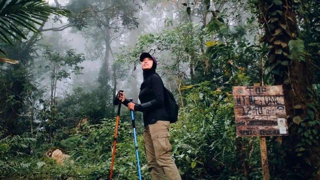 Pendaki Gunung Betung di Lampung