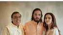 Keluarga Mukesh Ambani tengah berbahagia, sebab putra mereka, Anant Ambani akan menikah dengan Radhika Merchant. [@abujanisdeepkhosla]
