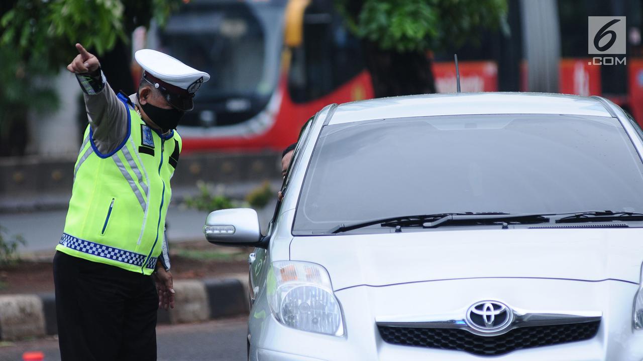 Arus Lalu Lintas Menuju Bundaran HI Dialihkan