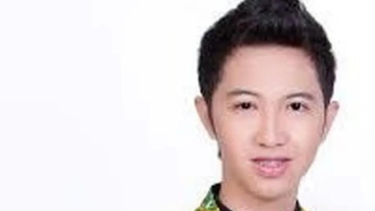 Pria yang akrab disapa Dhana ini aktif sejak SMA. Ia ikut Kontes Remaja Ceria di tahun 2011.