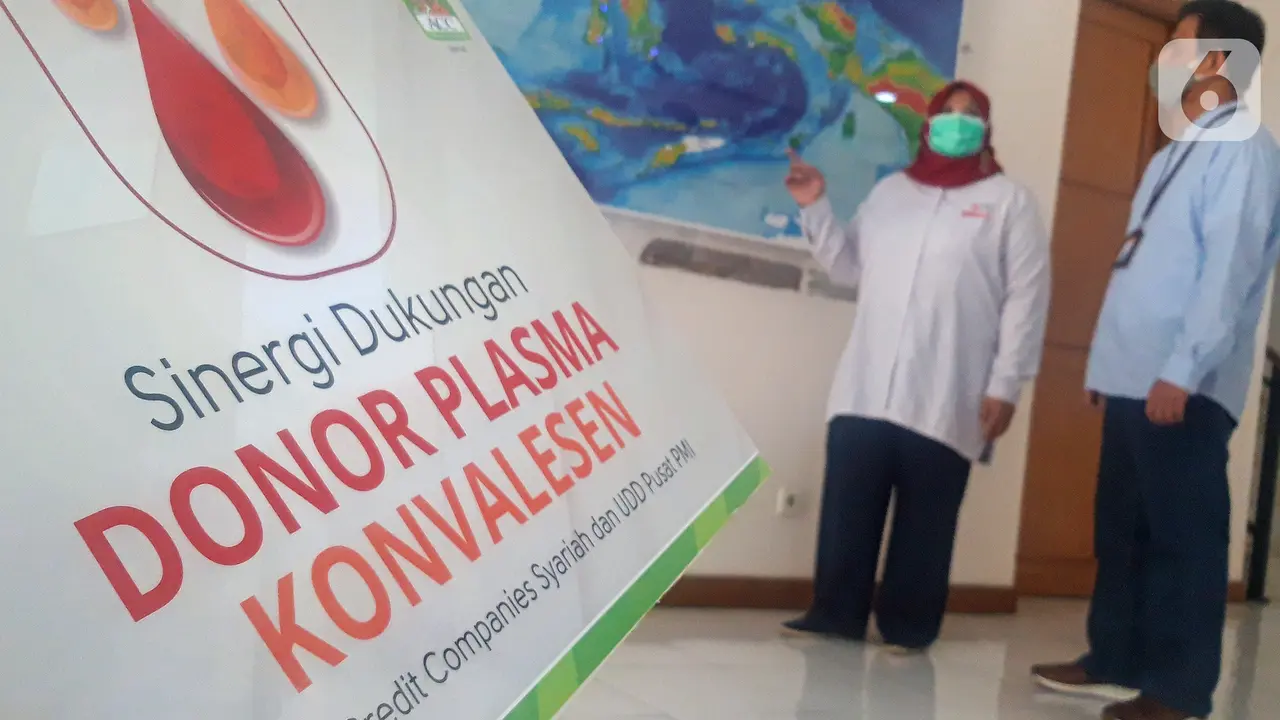 Astra Credit Companies (ACC) Serahkan Bantuan Donor Plasma Konvalesen kepada PMI