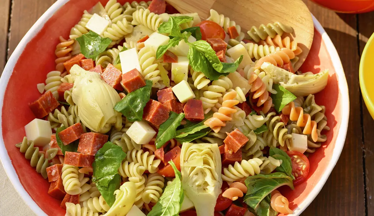 Muslim di Amerika Serikat memiliki makanan khas idul adha yang biasa disebut Fusion yakni perpaduan aneka makanan sehingga menghasilkan cita rasa yang unik, salah satunya Italian Pasta Salad (Pinterest)