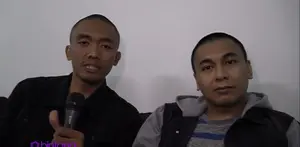 Raditya Dika merupakan seorang penulis, pelawak, Aktor, pemeran, model dan sutradara asal Indonesia. Ia mengaku sangat dekat dengan Uus Stand Up Comedy Academy, karena Uus selalu dilibatkan dalam projectnya.