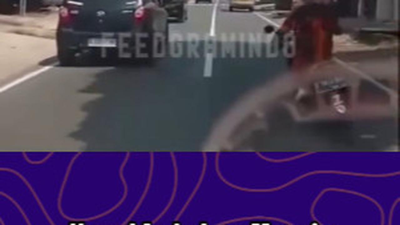 Niat Baik Bantu Buka Jalan Untuk Ambulans, Pria Pakai Baju Ormas Malah Tumbang Ikut Masuk ke IGD Rumah Sakit