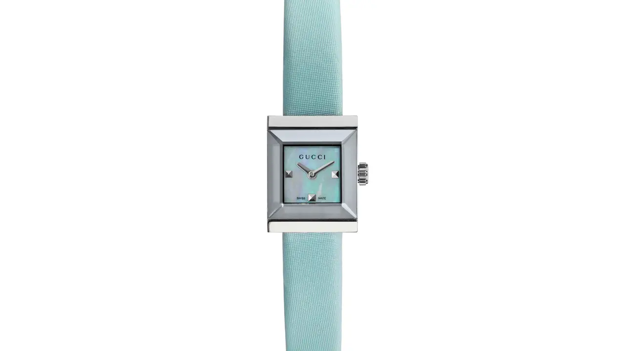 Jam Tangan Feminin dengan Warna Segar Terbaru dari Gucci