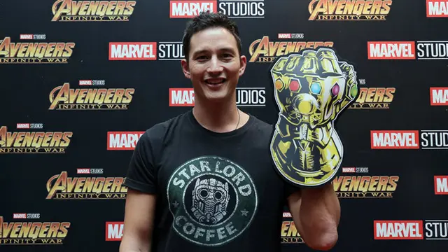 [Bintang] Mike Lewis