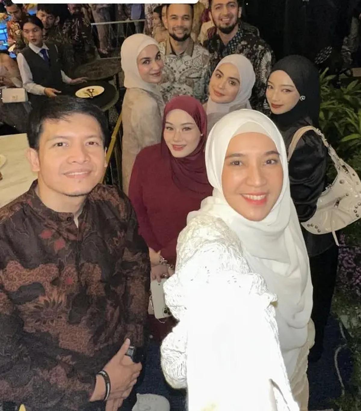 8 OOTD Artis Berhijab saat Hadir di Resepsi Pernikahan Febby Rastanty dan Ajat, dari Shireen Sungkar hingga Alyssa Soebandono