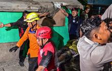 Terkubur 3 Hari di Reruntuhan, Dua Santri Ponpes Al Khoziny Selamat, Satu Meninggal
